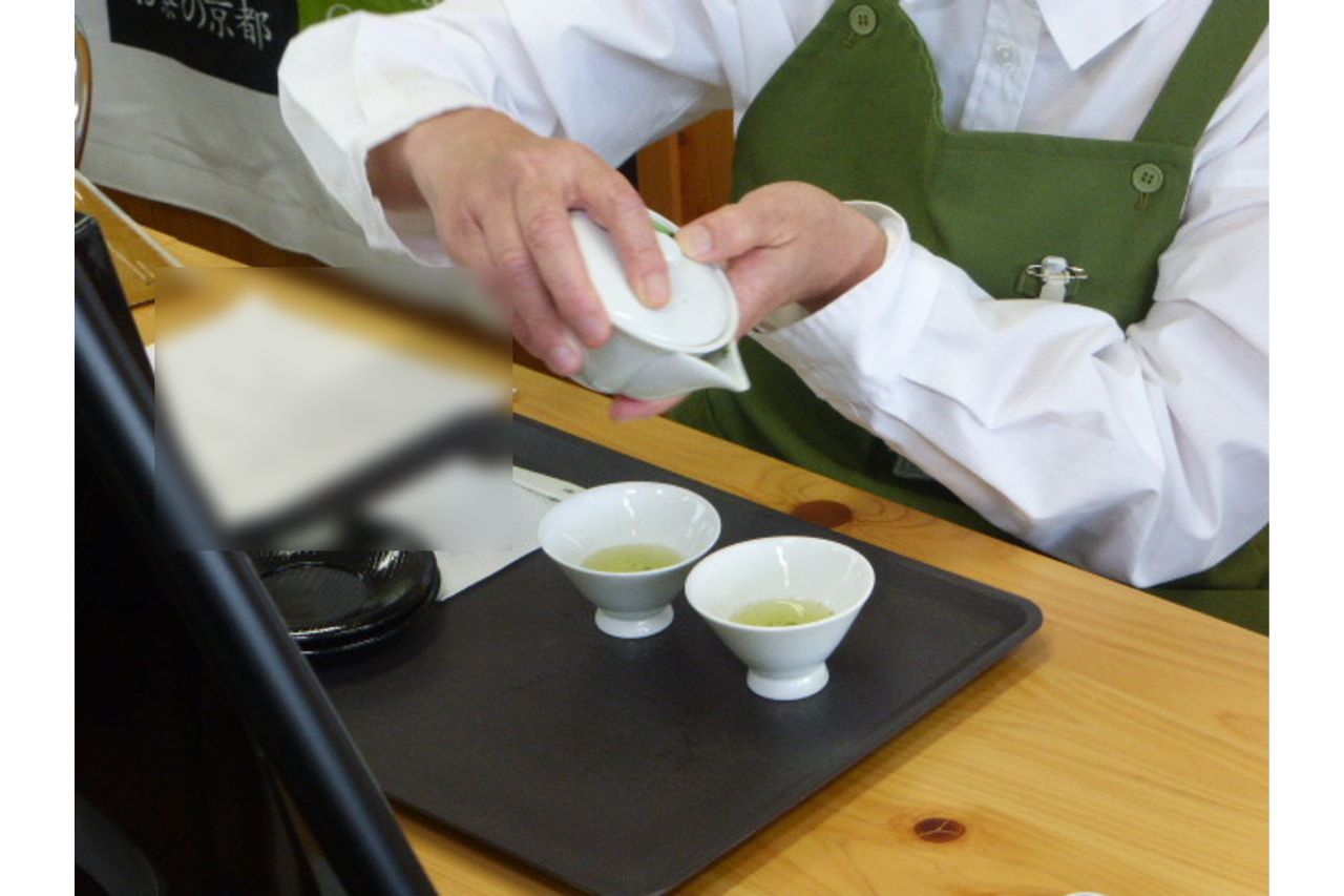 Uji Tea Sommelier Course: Learn Gyokuro Brewing and Uji Tea Culture