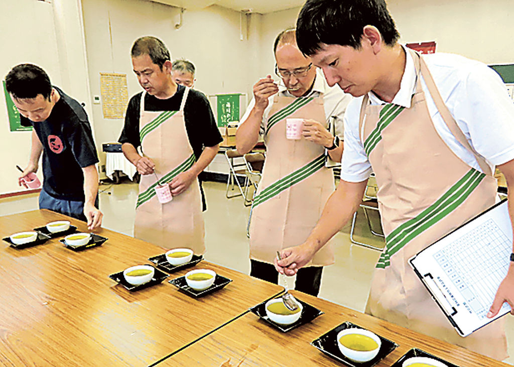 Marumiya Seiza Takes First Prize in Finished-Tea Competition; Fujiyeda and Bamboo Entries Recognized